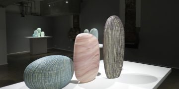 Clare Belfrage at Sabbia Gallery Glass art exhibition
