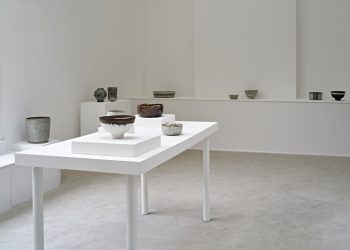 Lucie Rie & Gertrud Vasegaard at Erskine, Hall & Coe, London