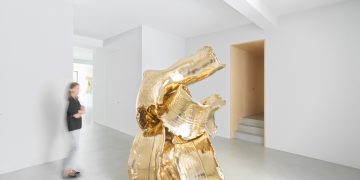 Lynda Benglis: Nœuds et nus at Xavier Hufkens, Brussels