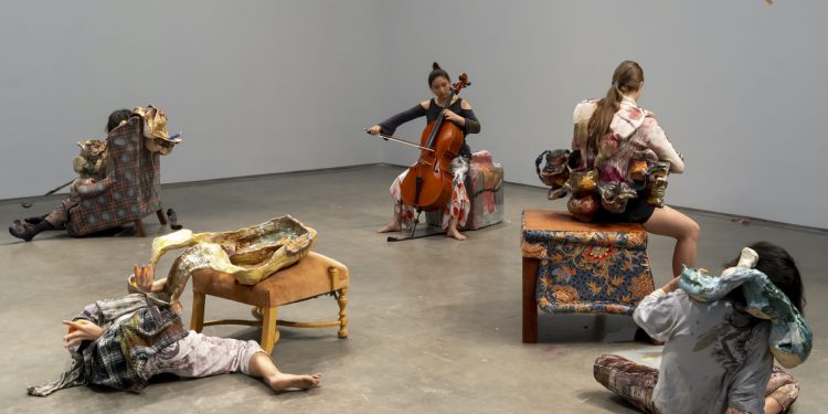 The week’s news in the ceramic art world – October 27, 2021