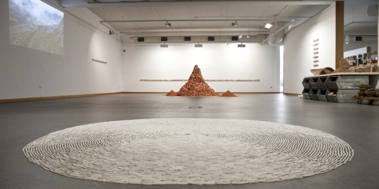 Kamer vol klei at Museum Albert Van Dyck, Schilde