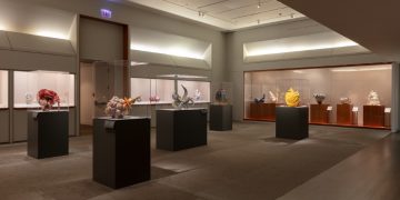 Radical Clay: Contemporary Women Artists from Japan at the Art Institute of Chicago