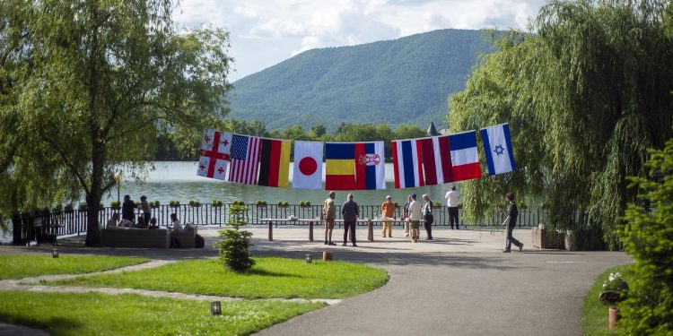 Bird of Paradise ceramics symposium