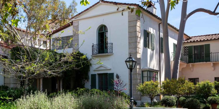 Tenure Track Position in Art, Specializing in Ceramics at Scripps College