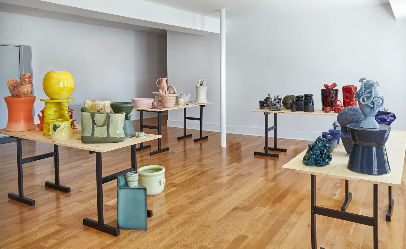 アート・デザイン・音楽 Vasi Comunicanti & Nuova Ceramica Ceramics Take Over Wheeling” Comes to West Liberty University's