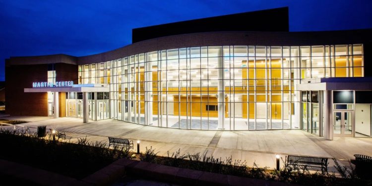 Assistant Professor of Ceramics at East Tennessee State University